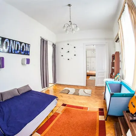 Inner City Apartamento Debrecen